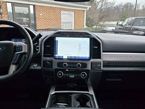 Used 2022 Ford F350 Lariat w/ Lariat Ultimate Package image 23