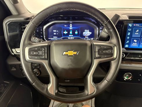 Used 2023 Chevrolet Silverado 1500 LT image 19