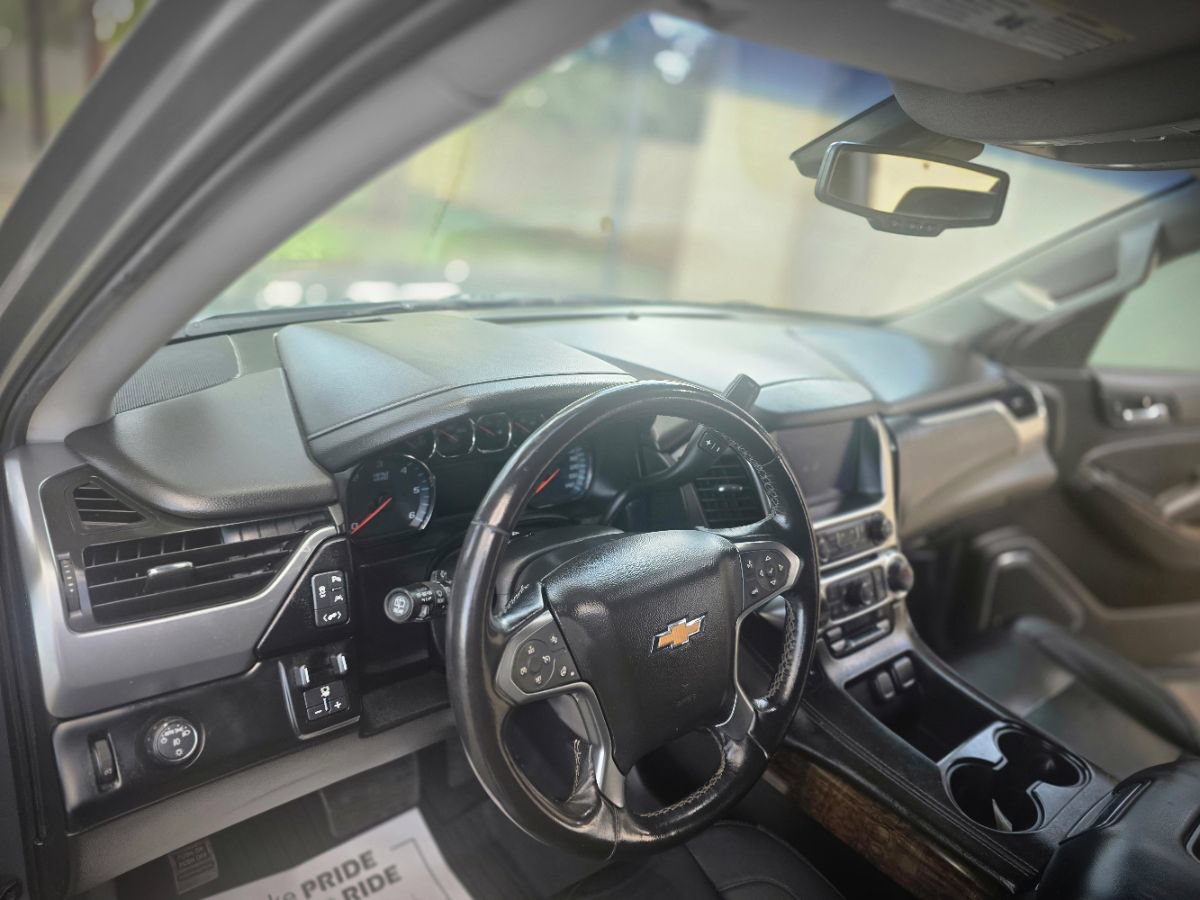 Used 2020 Chevrolet Tahoe LT w/ Luxury Package RWD image 22