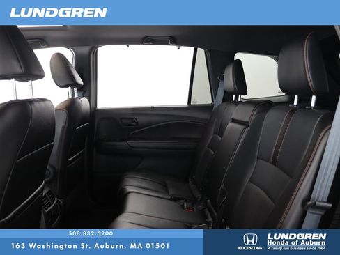 Used 2023 Honda Passport TrailSport image 16