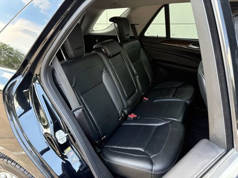 Used 2015 Mercedes-Benz ML 350 2WD image 32
