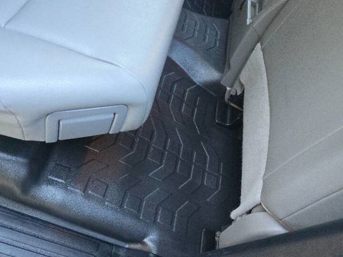 Used 2012 Toyota Tundra 4x4 Double Cab w/ Tow Pkg image 21