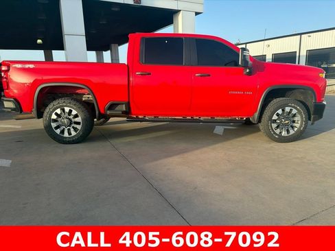 Used 2022 Chevrolet Silverado 2500 Custom w/ Custom Convenience Package AWD/4WD image 2