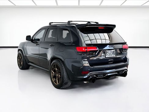 Used 2015 Jeep Grand Cherokee SRT AWD/4WD image 6