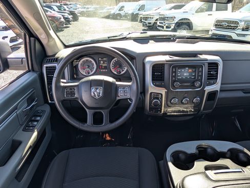 Used 2019 RAM 1500 Classic Warlock AWD/4WD image 14