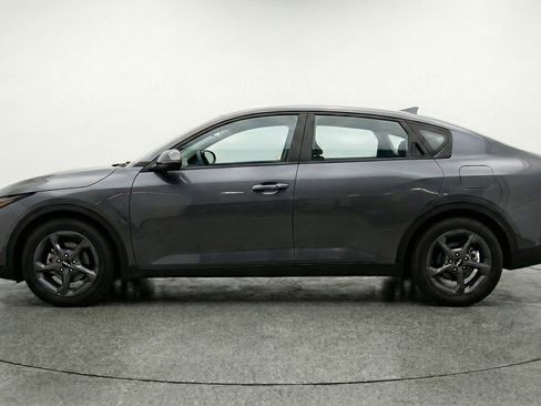 Used 2025 Kia K4 LXS image 5