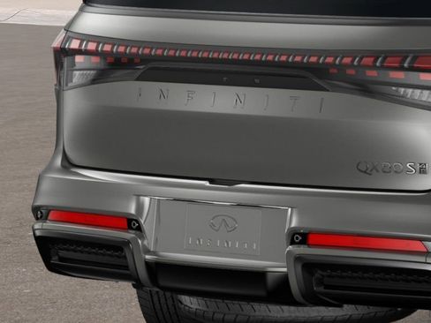 Used 2026 INFINITI QX80 4WD w/ Sport Exterior Package image 14