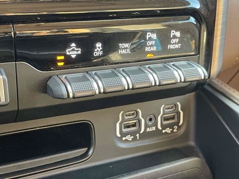 Used 2020 RAM 1500 Limited AWD/4WD image 27