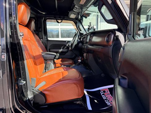 Used 2021 Jeep Gladiator Sport image 41