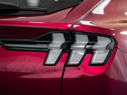 Certified 2025 Ford Mustang Mach-E GT AWD/4WD image 7