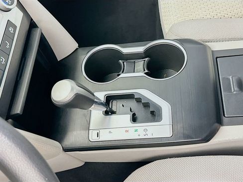 Used 2012 Toyota Camry LE image 15