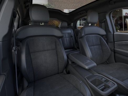 New 2025 Ford Mustang Mach-E GT image 10