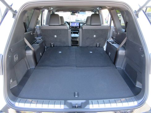 New 2026 Lexus TX 500h AWD image 56