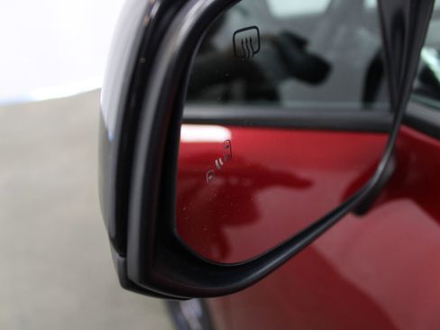 Used 2022 Toyota Sienna XSE image 8