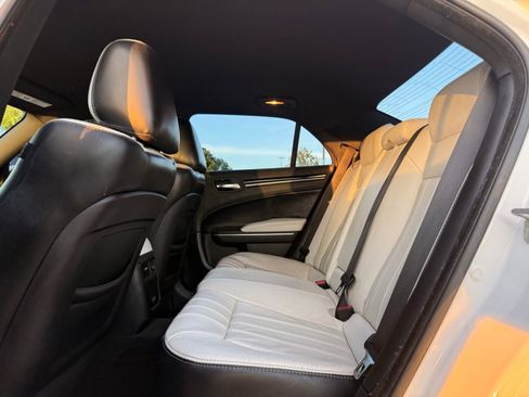 Used 2018 Chrysler 300 S RWD image 26
