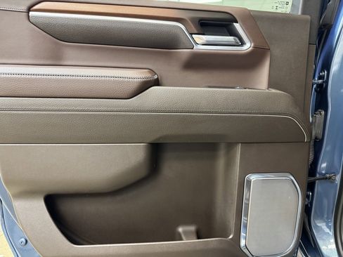 Used 2025 GMC Sierra 1500 Denali w/ Denali Reserve Package image 15