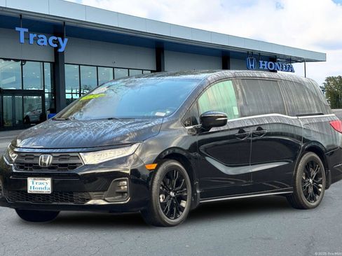 Certified 2025 Honda Odyssey Sport-L image 13