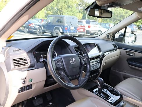 Used 2017 Honda Ridgeline RTL-E image 9