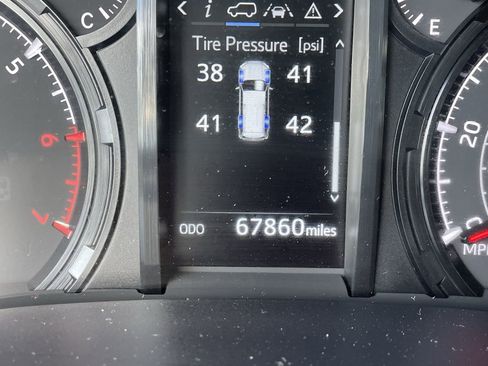 Used 2024 Toyota 4Runner SR5 RWD image 31