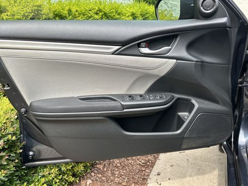 Used 2018 Honda Civic EX image 13