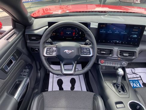 Used 2026 Ford Mustang Convertible RWD image 23