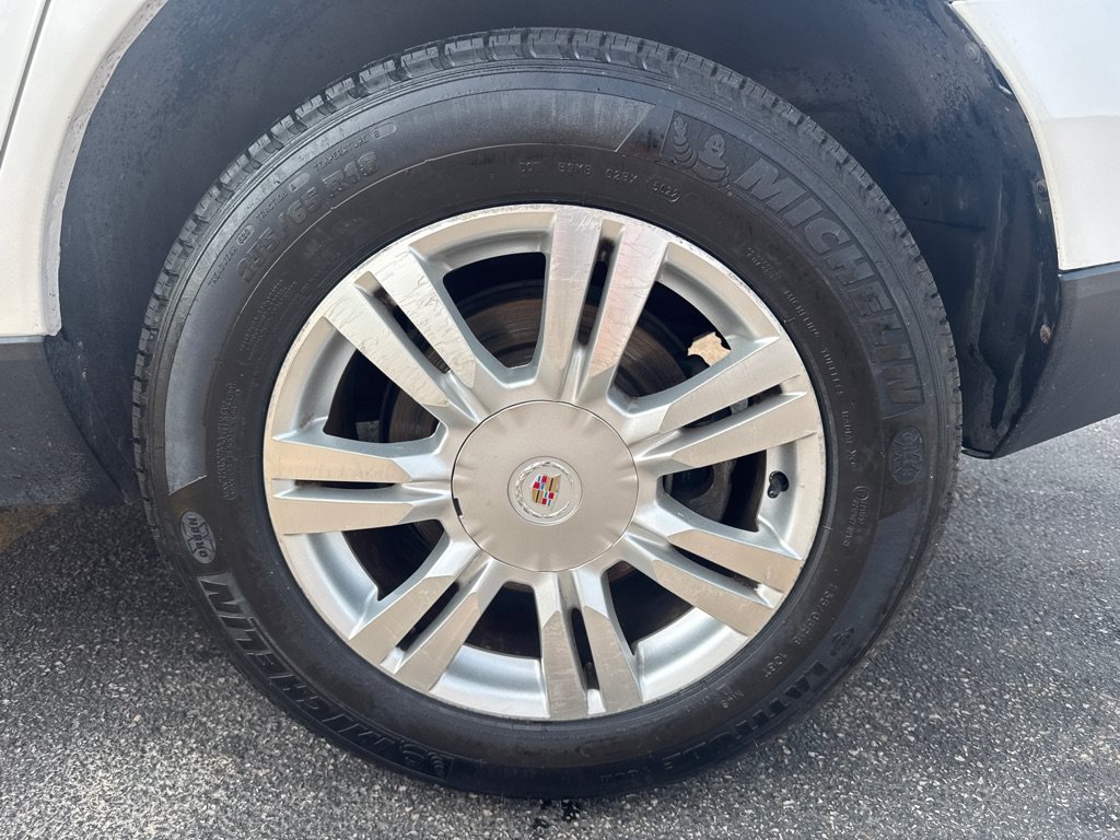 Used 2010 Cadillac SRX Luxury FWD image 9