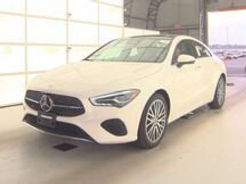 Used 2025 Mercedes-Benz CLA 250 4MATIC image 1