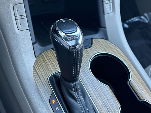 Used 2017 GMC Acadia Denali w/ Technology Package image 27