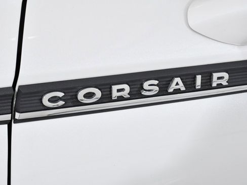 Used 2022 Lincoln Corsair AWD w/ Premium Package image 22