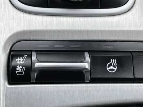 Used 2020 Kia Stinger GT2 image 25