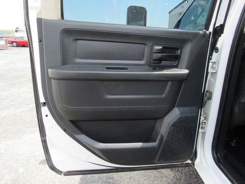 Used 2012 RAM 5500 2WD Crew Cab w/ Ambulance Prep Group image 31