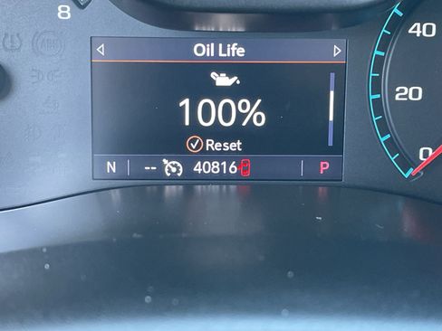 Used 2021 GMC Canyon Denali image 28