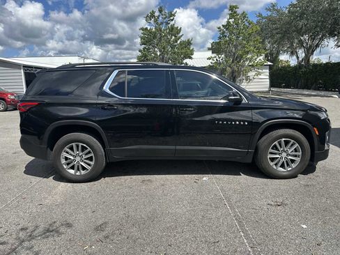 Used 2023 Chevrolet Traverse LT FWD image 7