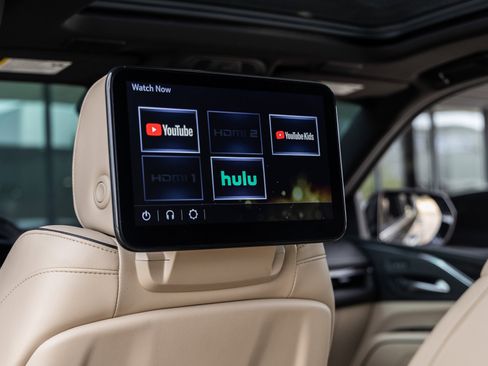 Used 2023 Cadillac Escalade Premium Luxury image 33