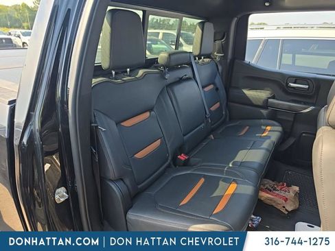 Used 2021 GMC Sierra 1500 AT4 w/ AT4 Value Package AWD/4WD image 11