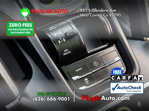 Used 2016 Porsche Cayenne AWD/4WD image 22