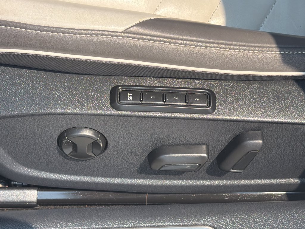 Certified 2023 Volkswagen Arteon SEL AWD/4WD image 10