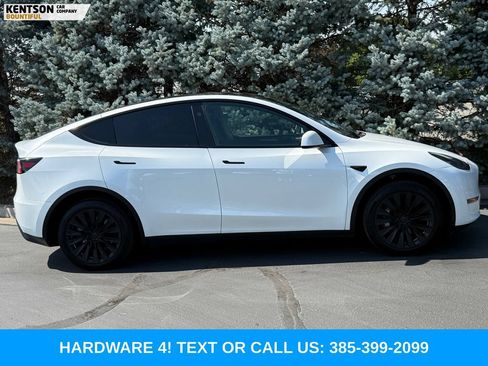 Used 2023 Tesla Model Y Long Range AWD/4WD image 10