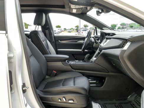 Used 2024 Cadillac XT5 Premium Luxury FWD image 41