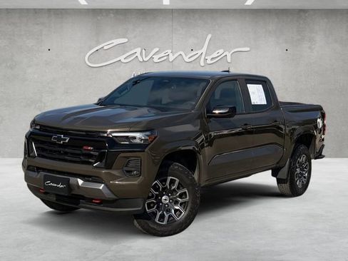 Used 2024 Chevrolet Colorado Z71 w/ Z71 Convenience Package 2 image 1