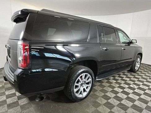 Used 2020 GMC Yukon XL Denali w/ Open Road Package AWD/4WD image 2