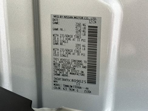Used 2025 Nissan Rogue SV AWD/4WD image 26