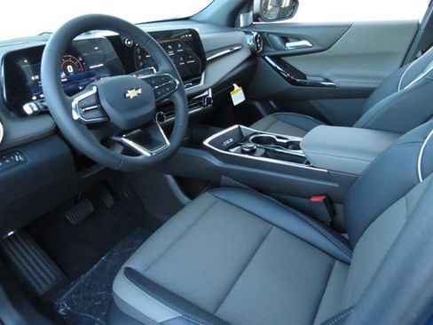 New 2026 Chevrolet Equinox LT w/ Convenience Package II image 13