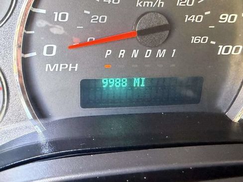 Certified 2025 Chevrolet Express 2500 w/ Driver Convenience Package RWD image 26