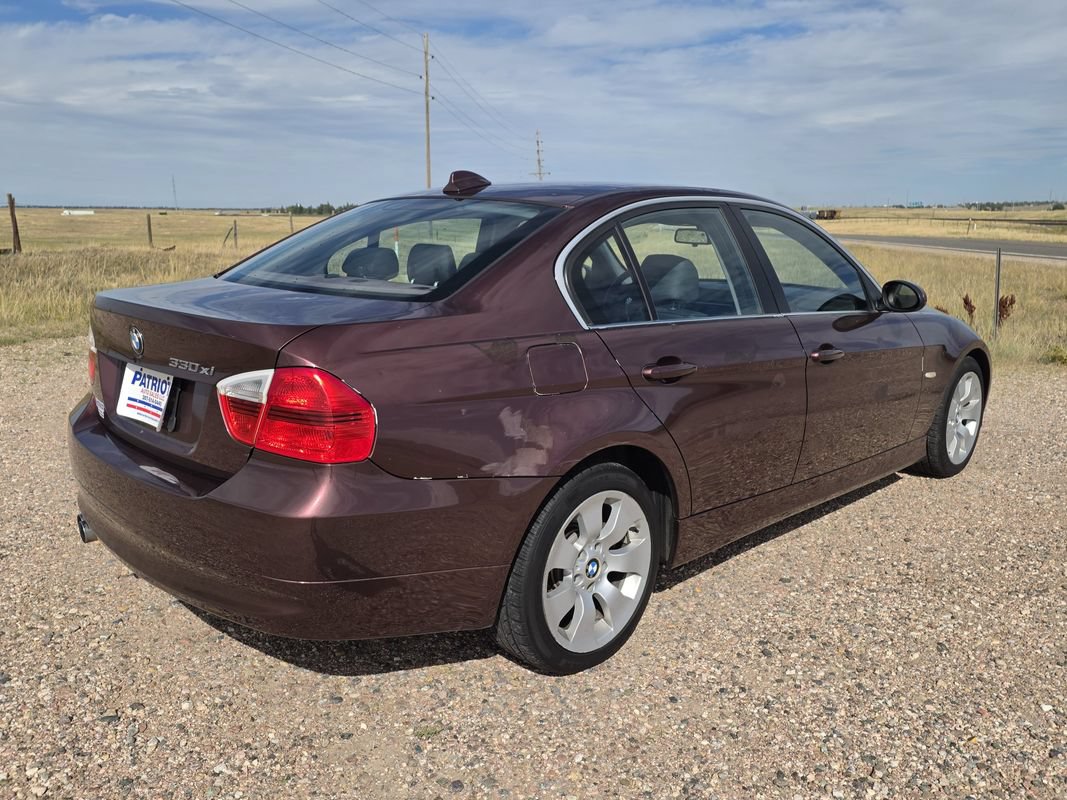Used 2006 BMW 330xi Sedan AWD/4WD image 5
