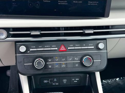 Certified 2025 Hyundai Tucson SE FWD image 15