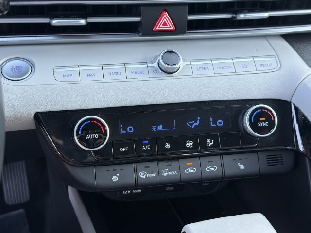 Certified 2024 Hyundai Elantra Limited FWD image 14