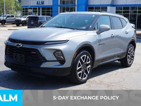 Used 2025 Chevrolet Blazer RS FWD image 5