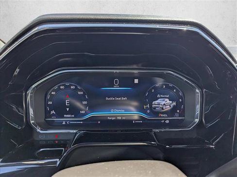 Used 2023 Chevrolet Silverado 1500 LT w/ Z71 Off-Road Package AWD/4WD image 16