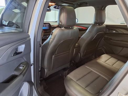 Used 2024 Chevrolet TrailBlazer RS w/ Convenience Package AWD/4WD image 19